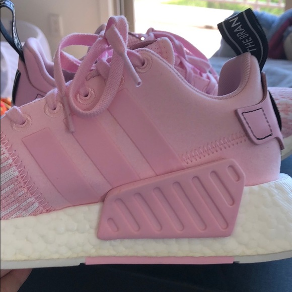 Adidas NMD R2 Wonder Pink size 6.5 - Picture 5 of 7